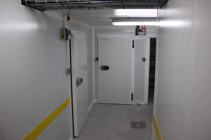 Service d'installation de portes de chambres froides Besançon